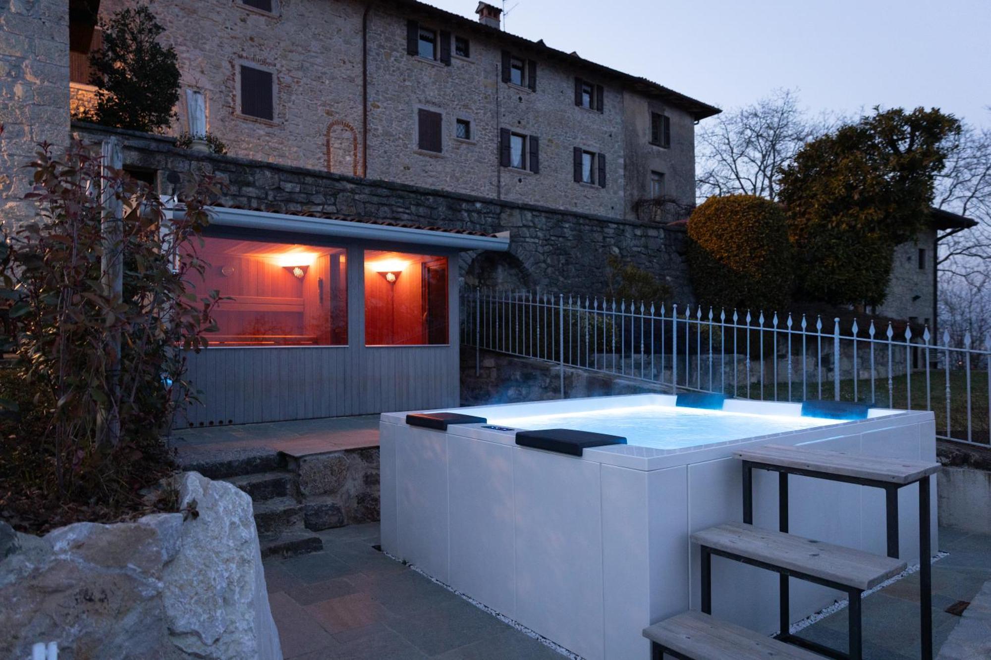 Ca' Baetti L'Antico Borgo Bed & Breakfast Roncola Luaran gambar