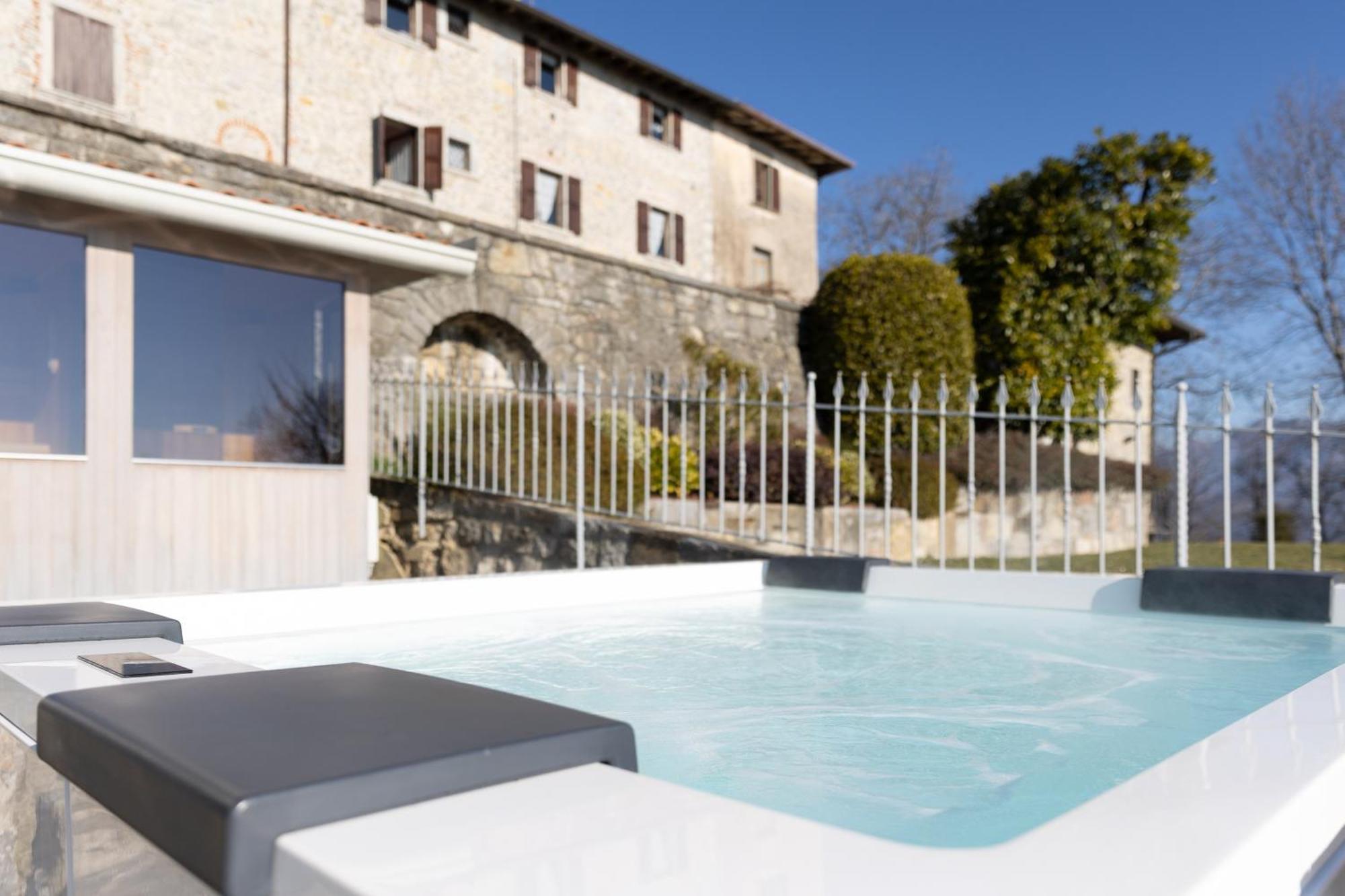 Ca' Baetti L'Antico Borgo Bed & Breakfast Roncola Luaran gambar
