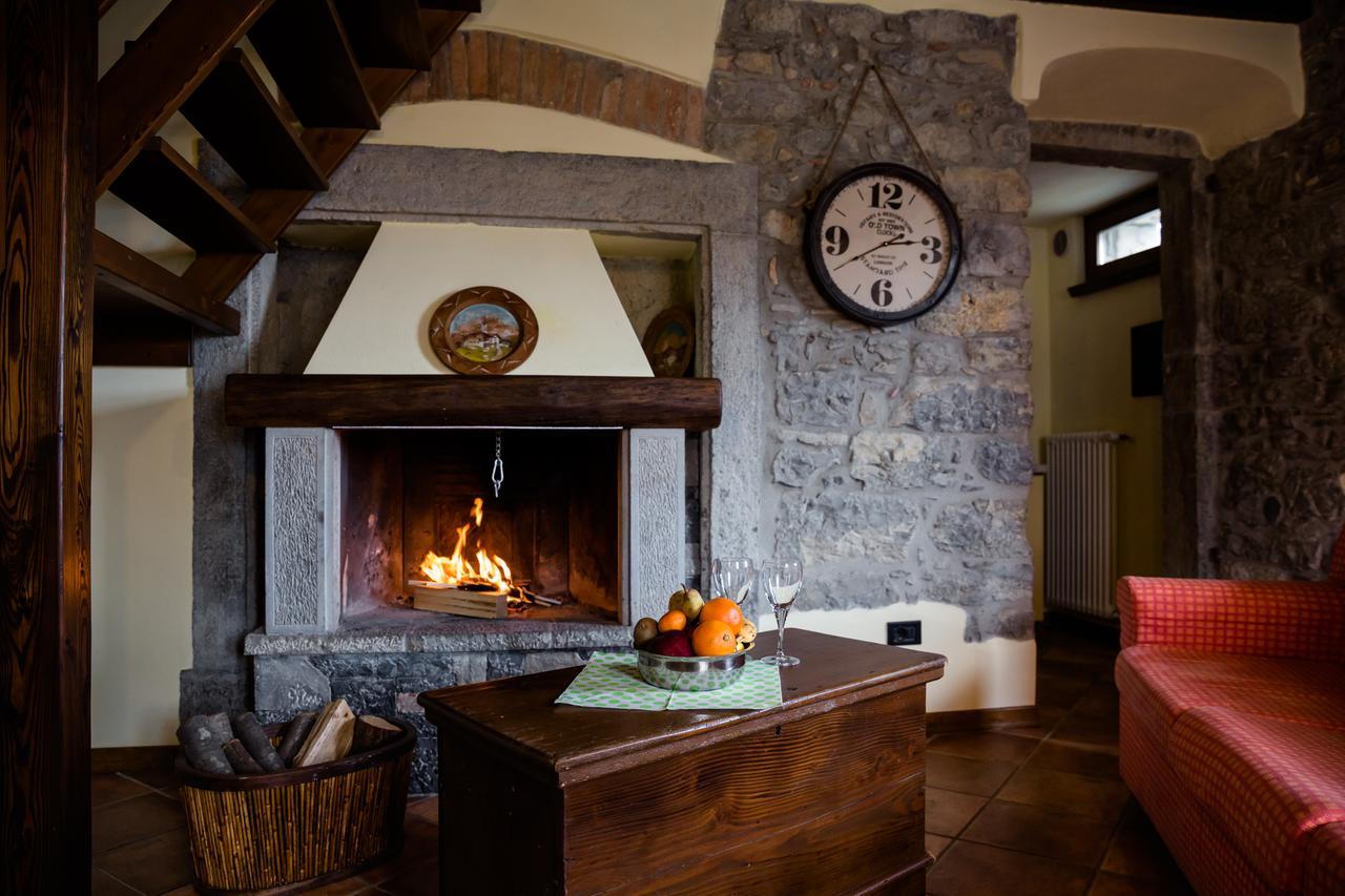 Ca' Baetti L'Antico Borgo Bed & Breakfast Roncola Luaran gambar