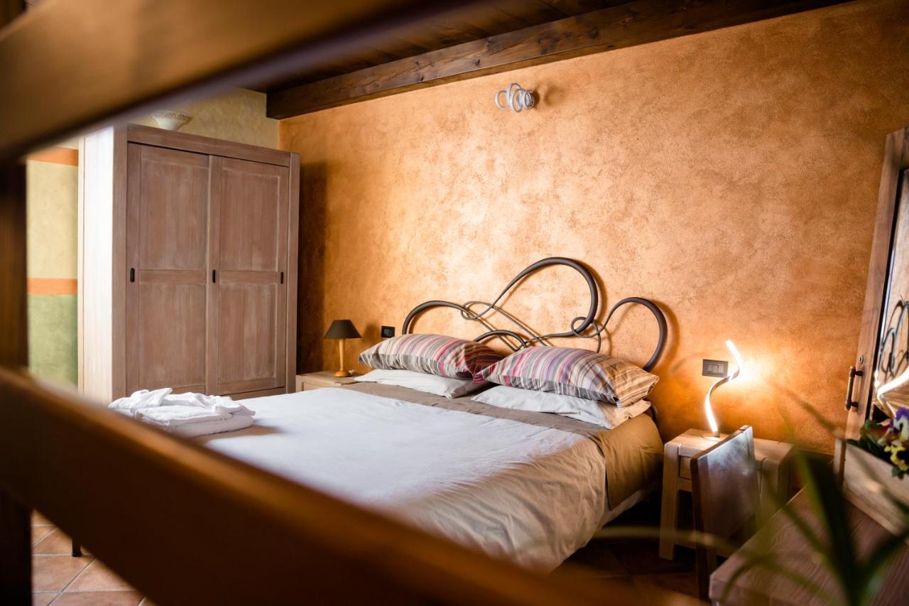 Ca' Baetti L'Antico Borgo Bed & Breakfast Roncola Luaran gambar