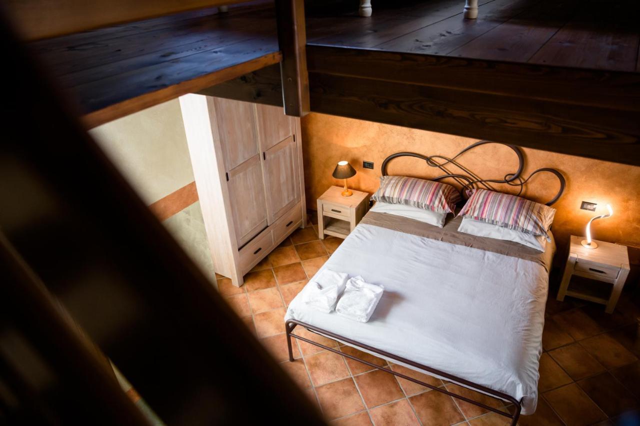 Ca' Baetti L'Antico Borgo Bed & Breakfast Roncola Luaran gambar