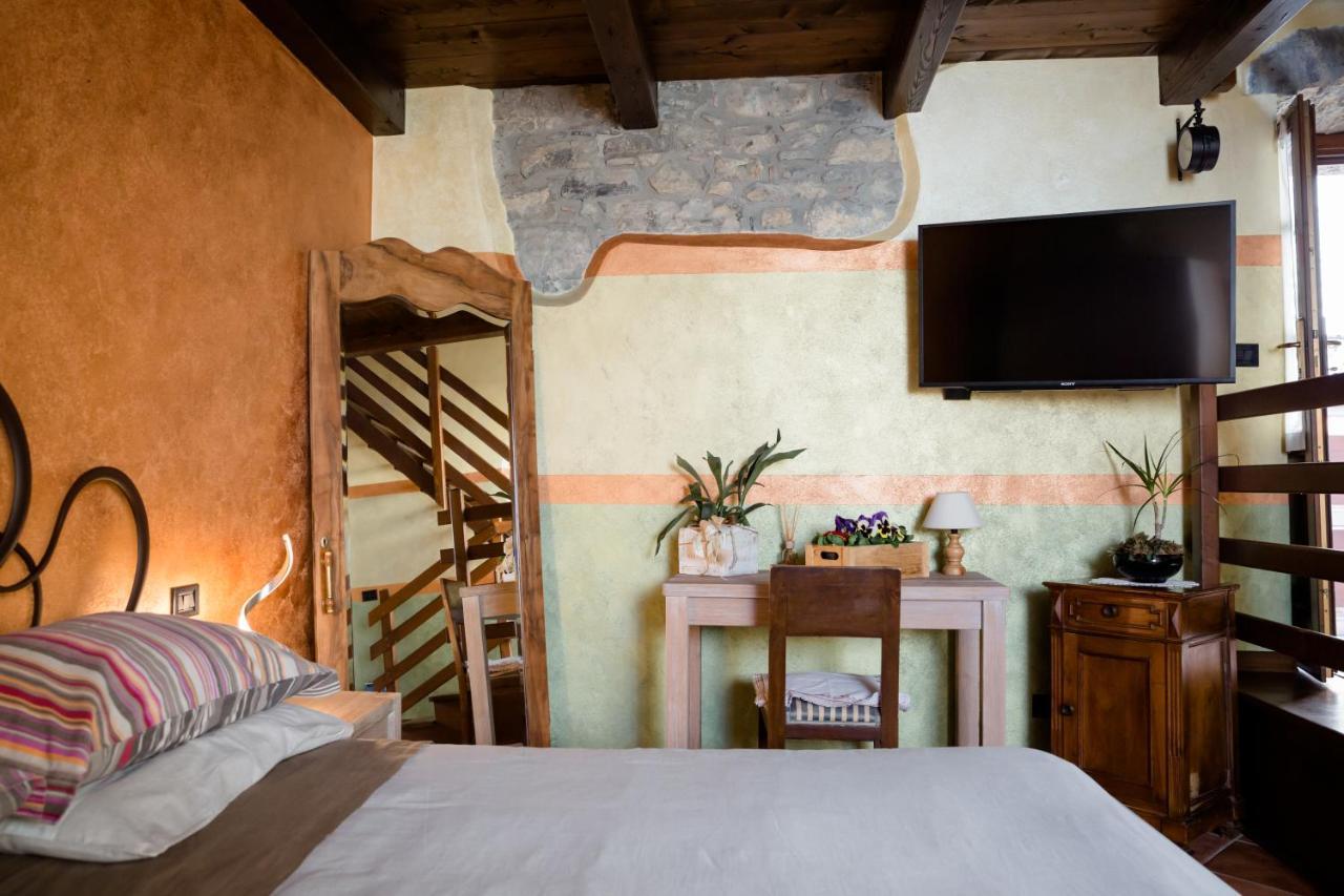Ca' Baetti L'Antico Borgo Bed & Breakfast Roncola Luaran gambar